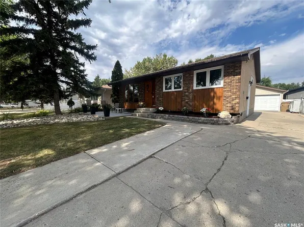 90 Walden CRESCENT, Regina, SK S4N 1L3