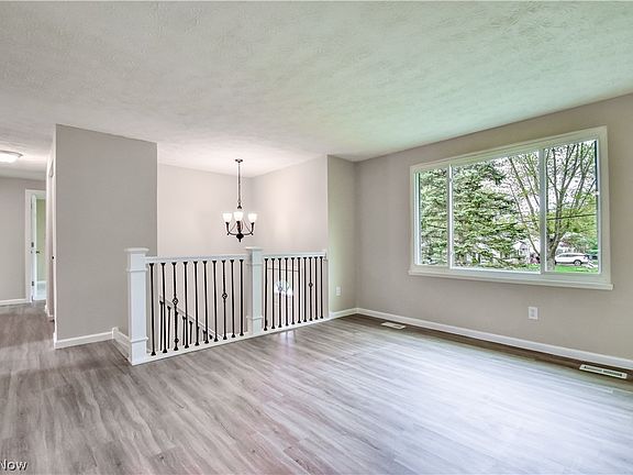 4th image of 6996 Roe Blvd