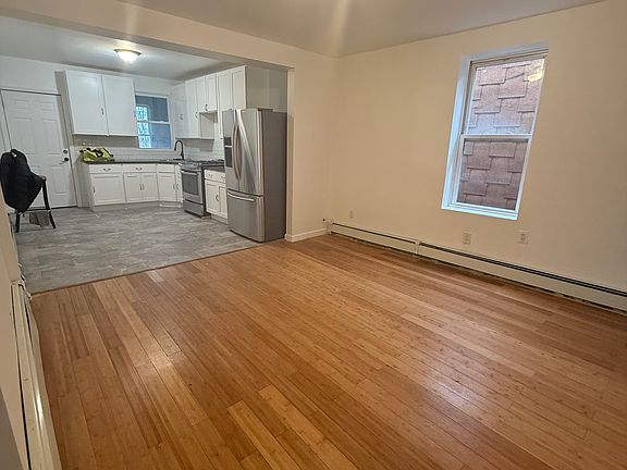 2nd image of 30 Ashburton Ave #3