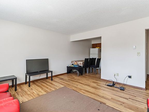 3rd image of 2432 Petsel Pl