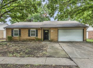 5520 Slay Dr, The Colony, TX 75056