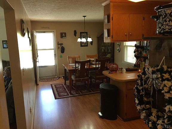 4th image of 137 Farmdale Dr