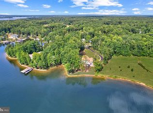 225 Raven Rd, Bumpass, VA 23024