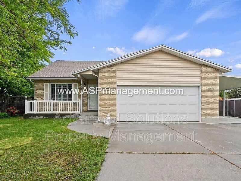 1st image of 5823 S Twin Willows Cir