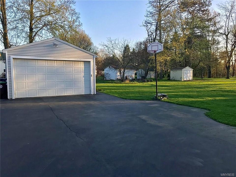 6731 ster Rd, Orchard Park, NY 14127 Zillow