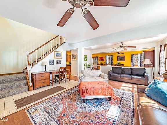 4th image of 4 Wallingford Court