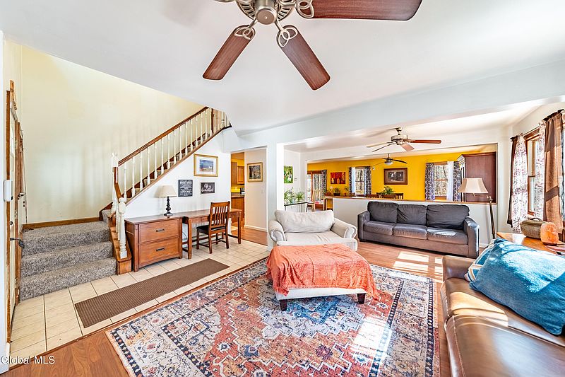 4th image of 4 Wallingford Court