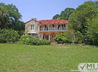 307 E Mandalay Dr, Olmos Park, TX 78212