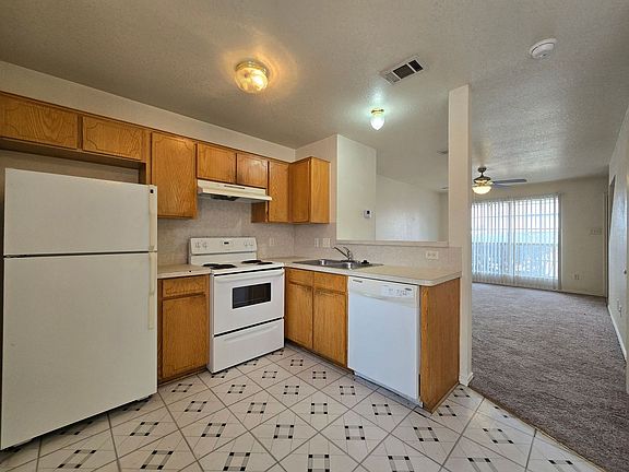 5th image of 4202 Deek Dr #B