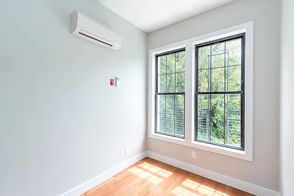 Rented by Nooklyn NYC LLC | media 26