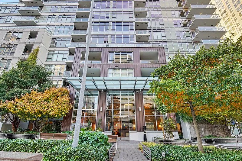2 bed, 2.0 bath, 1523 sqft, $6,000 — Photo 1