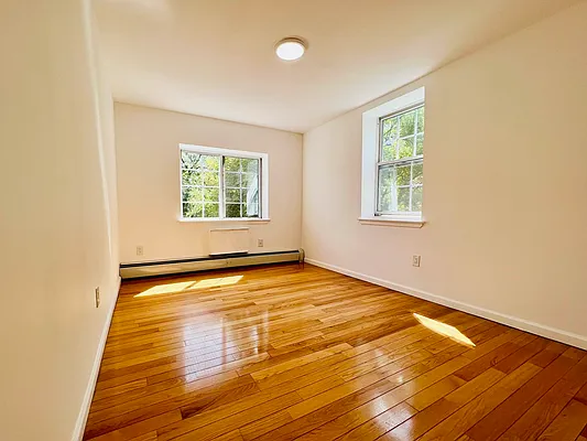 Rented by Corcoran | media 21