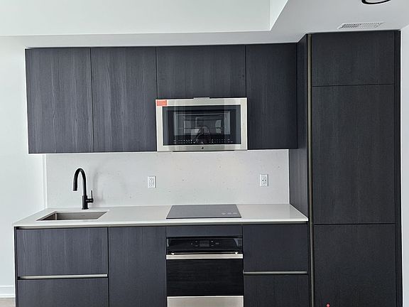 5th image of 327 King St W #2205