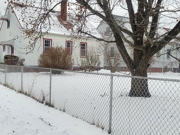 4th image of 16002 Westview Ave