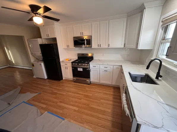 56 River St, Lodi, NJ 07644