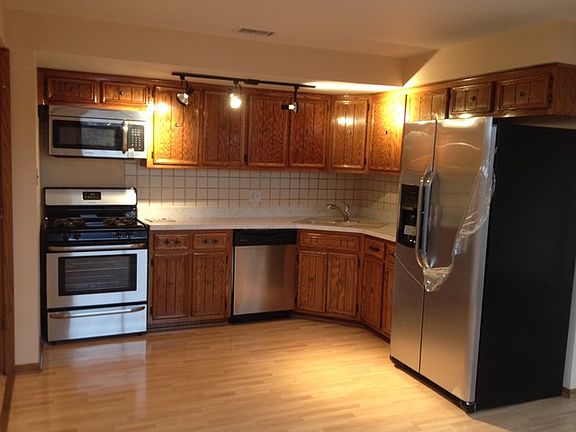 2nd image of 4545 N Milwaukee Ave APT 3D
