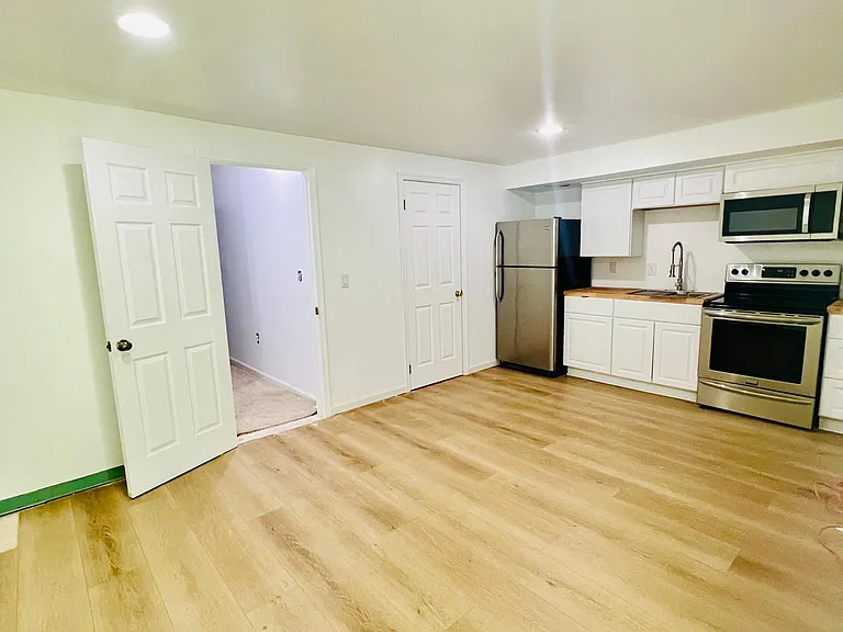13627 Cedar Creek Ln — Photo 4