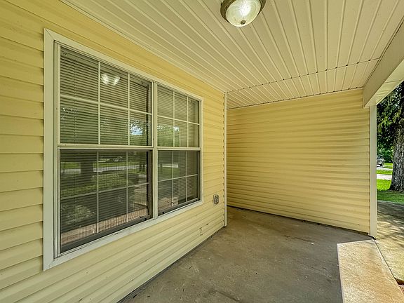 4th image of 3439 Laura St