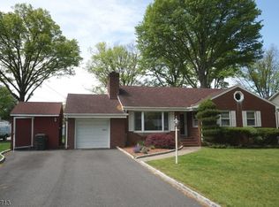 45 Briarheath Ln, Clark, NJ 07066