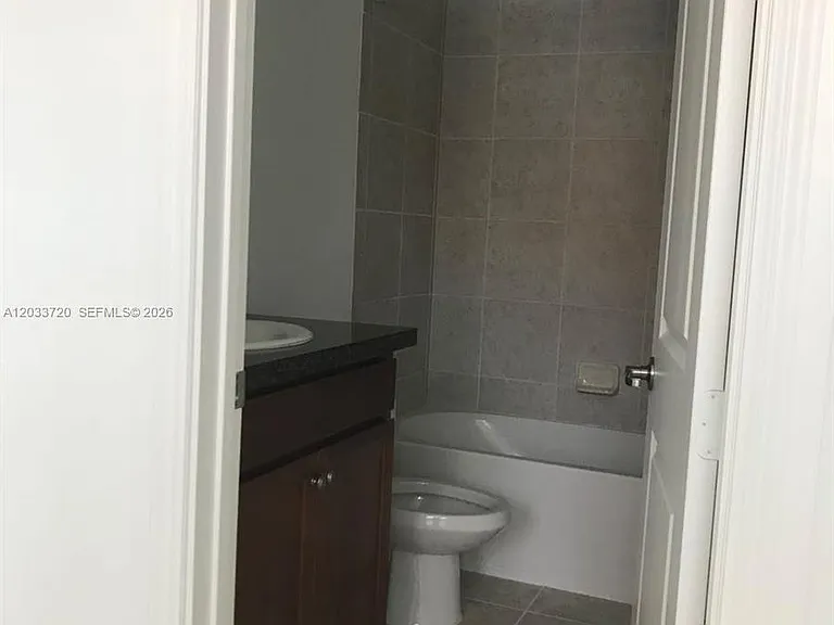 11324 SW 15th St #11324 — Photo 24