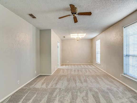 3rd image of 2516 Glen Forest Ln