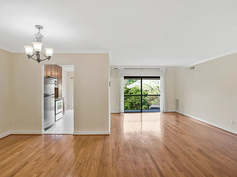 302 Hilltop Ln #K — Photo 17