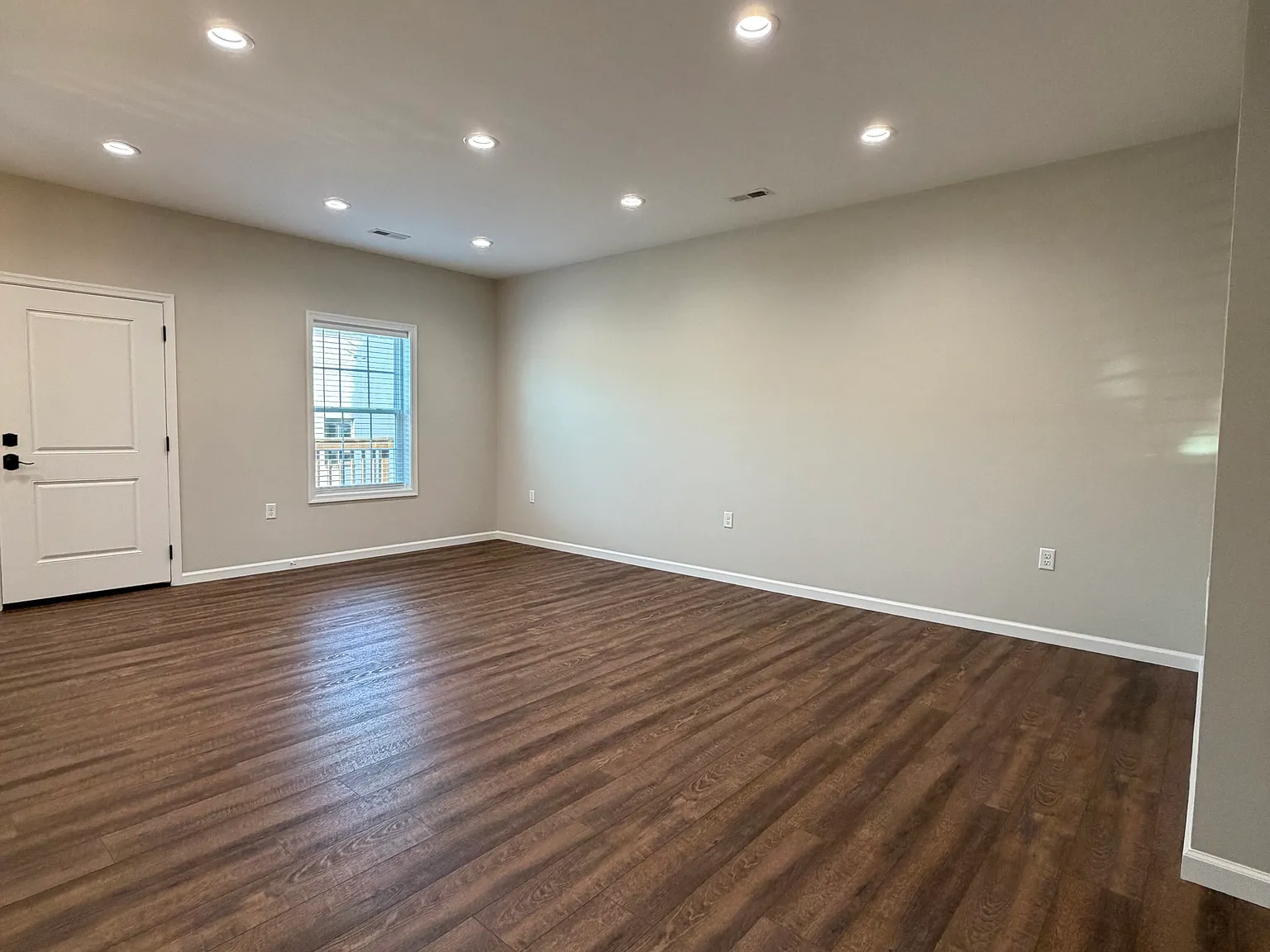 2 bed, 840 sqft, $1,175 — Photo 3