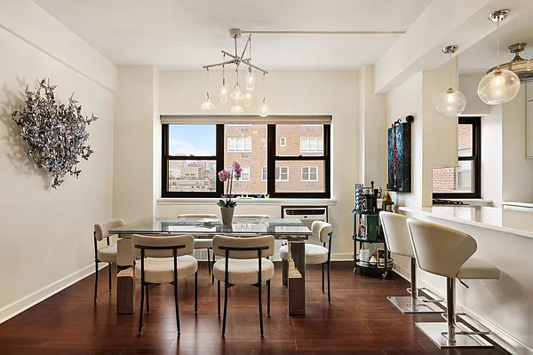 Dining area, photo 1