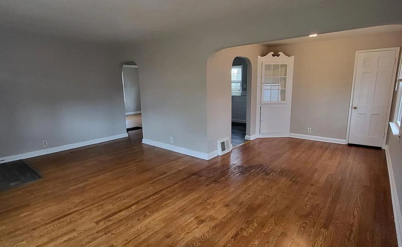 2 bed, 792 sqft, $1,100 — Photo 3