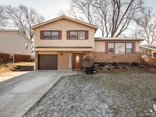 8919 W 91st Pl, Hickory Hills, IL 60457