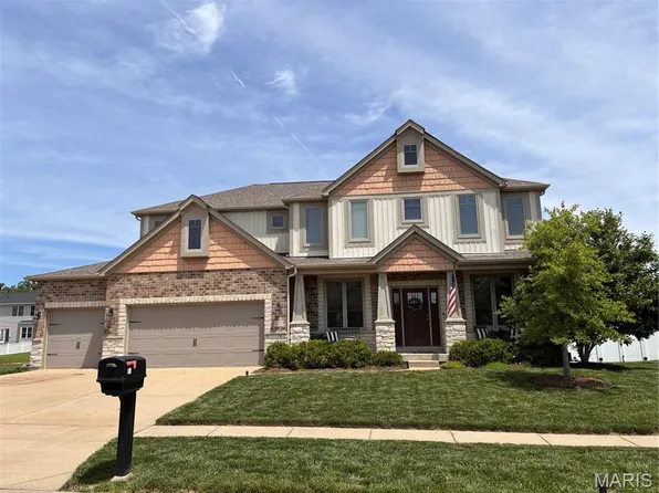 51 Blue Brook Ct, O'Fallon, MO 63366