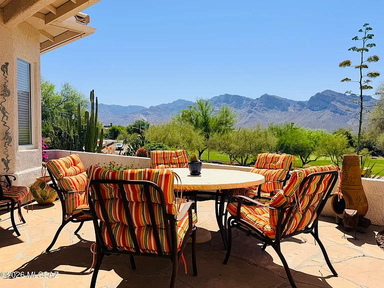1465 W Bridalveil Pl — Photo 42