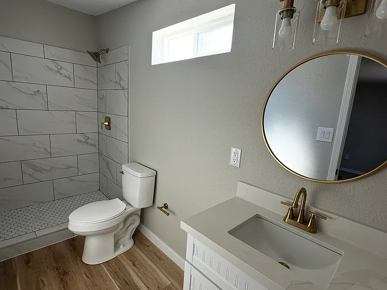 5608 S 16th Pl — Photo 10