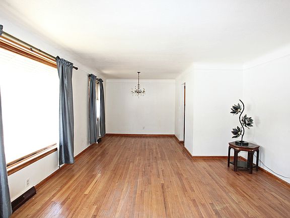 2nd image of 11220 Ronald Dr