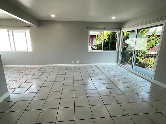 3rd image of 3546 Brenton Ave #F