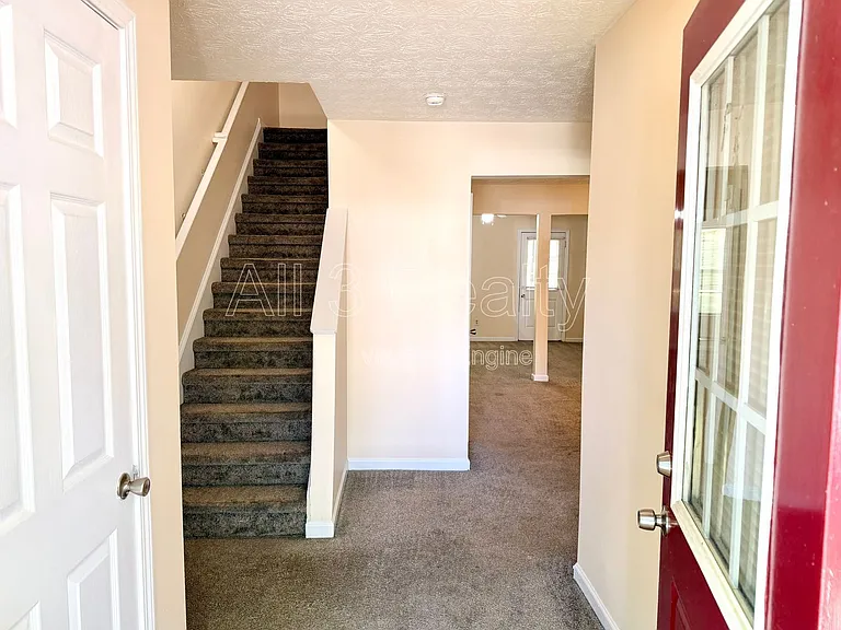 1863 Grove Way — Photo 2