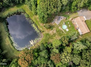 123 Crane Rd, Lakeville, PA 18438