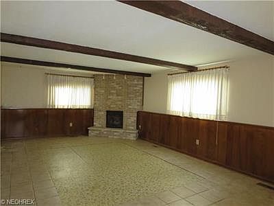4th image of 6762 Greenbriar Dr