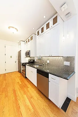 Rented by Keller Williams NYC | media 18