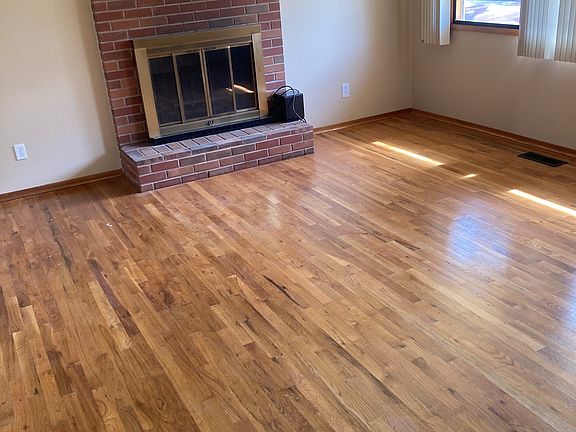 5th image of 1025 Columbia Ave
