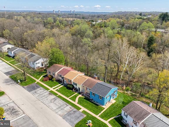 2nd image of 256 Juniper Dr