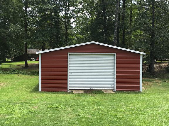 4th image of 7904 N Pinewood Dr