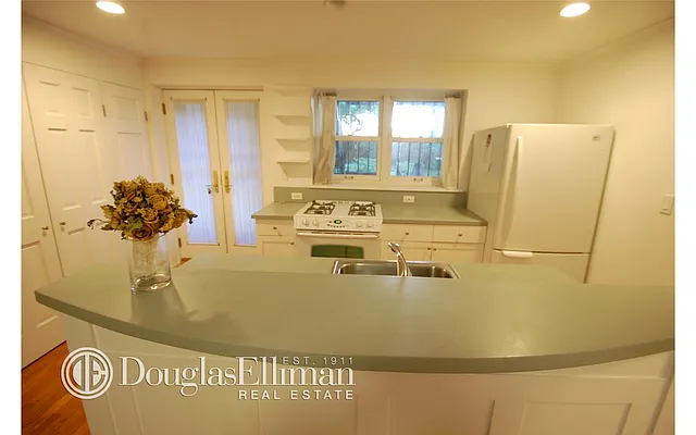 Rented by Douglas Elliman | media 26