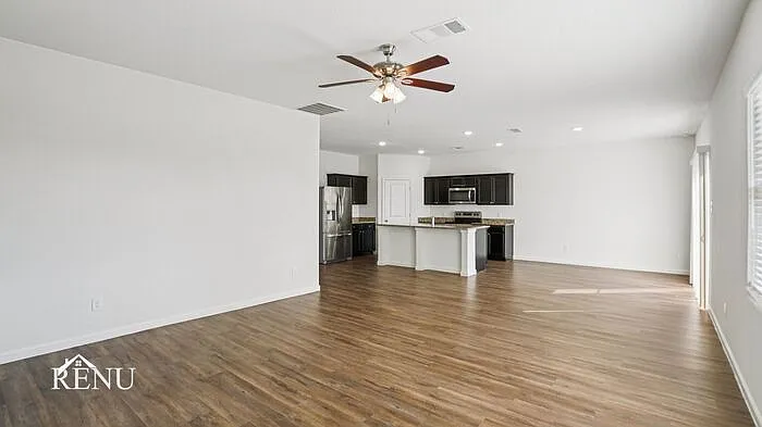 545 London Dr #545LD — Photo 9