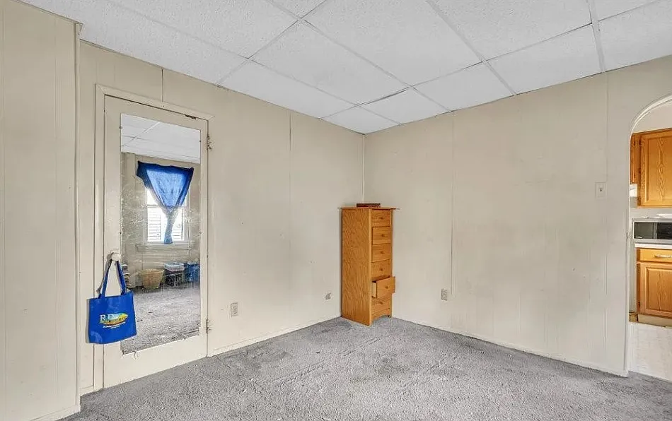 1 bed, 2282 sqft, $2,100 — Photo 4