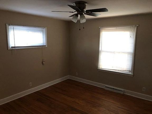 5th image of 6012 Lucye Ln