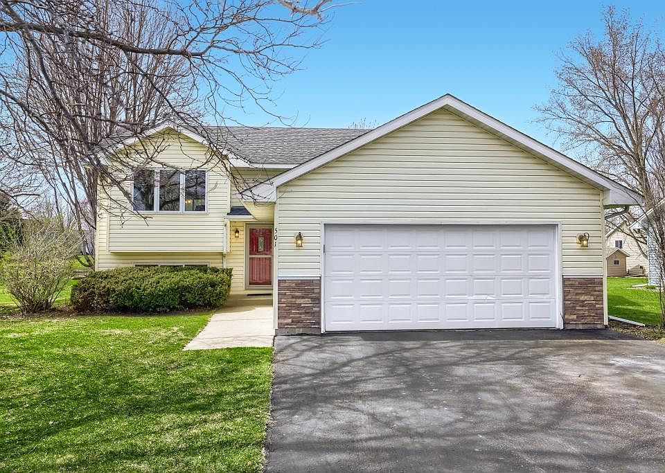 1st image of 501 Underwood Ln NW