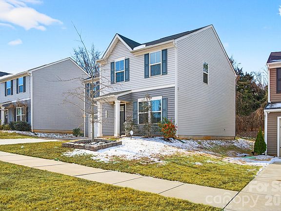 2nd image of 5018 Merwyn Ave