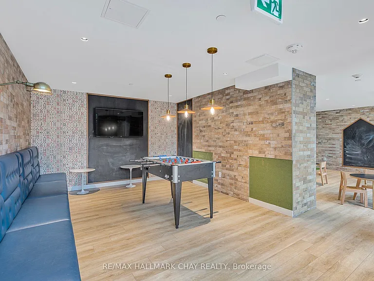 2300 Saint Clair Ave W #110 — Photo 16