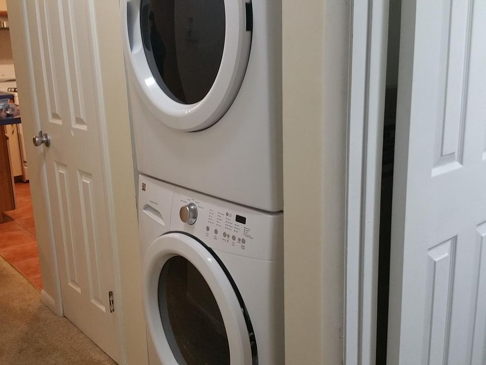 2nd image of 419 London Ct #Ii